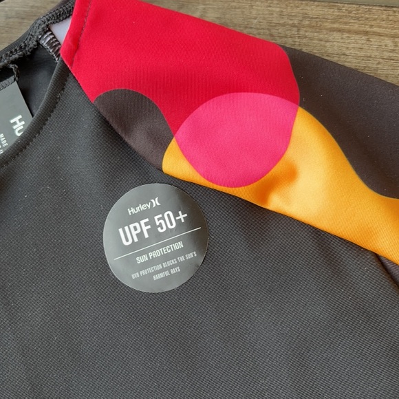 🌴🔆HURLEY- QUICK DRY BODY SUIT🔆🌴 - Picture 8 of 15